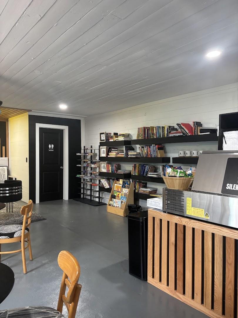Backstreet Books & Cafe